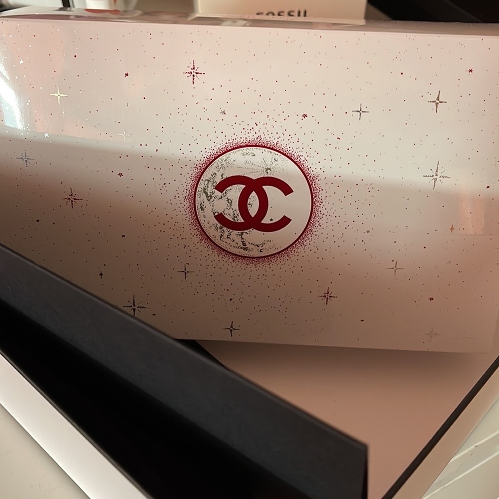 Chanel holiday lip gloss set 2022